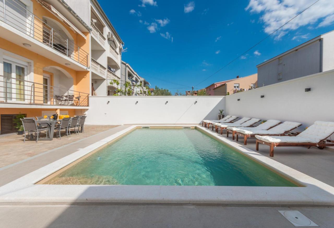 Jakov With A Pool Apartment Zadar