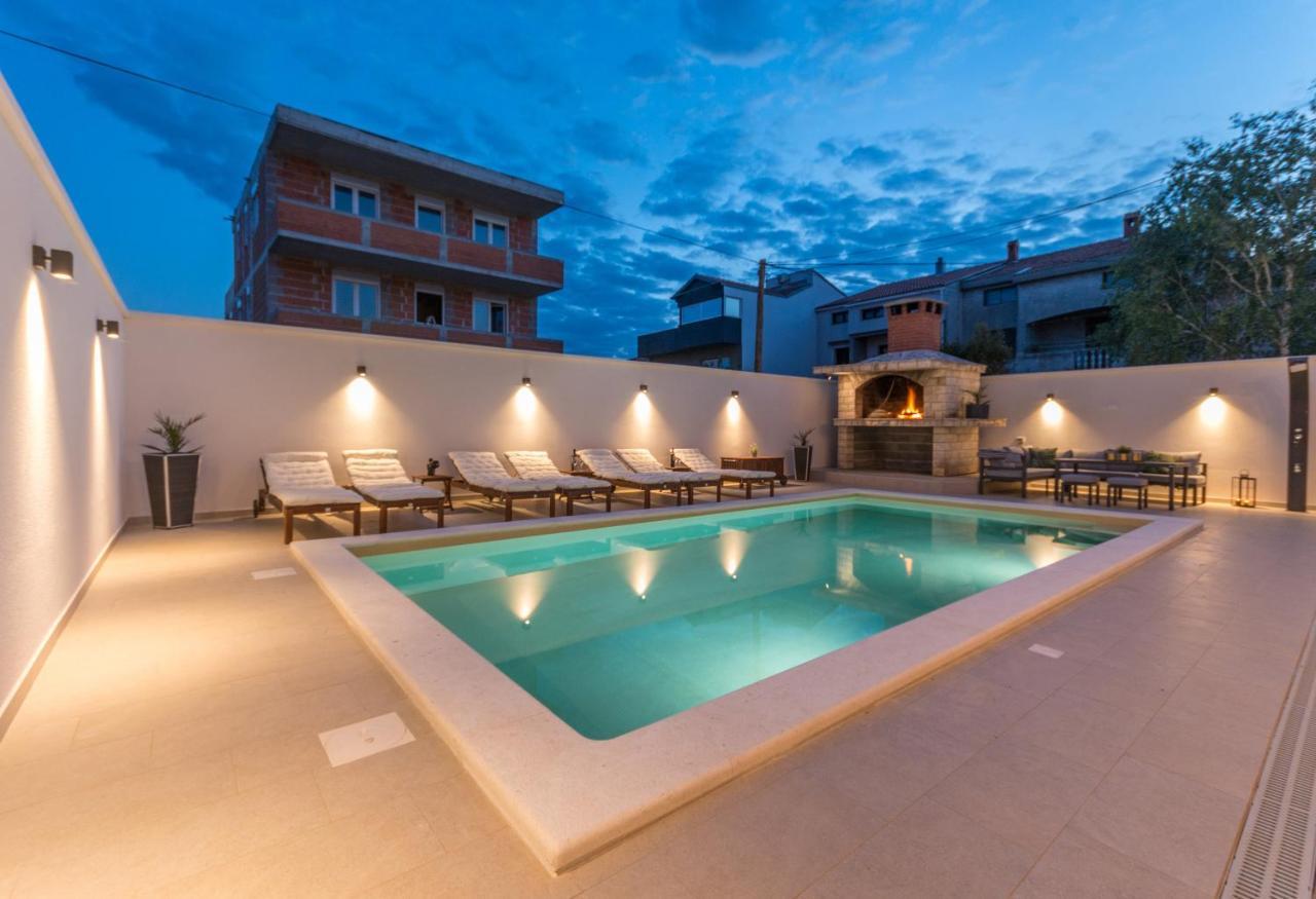 Apartment Jakov With A Pool Zadar