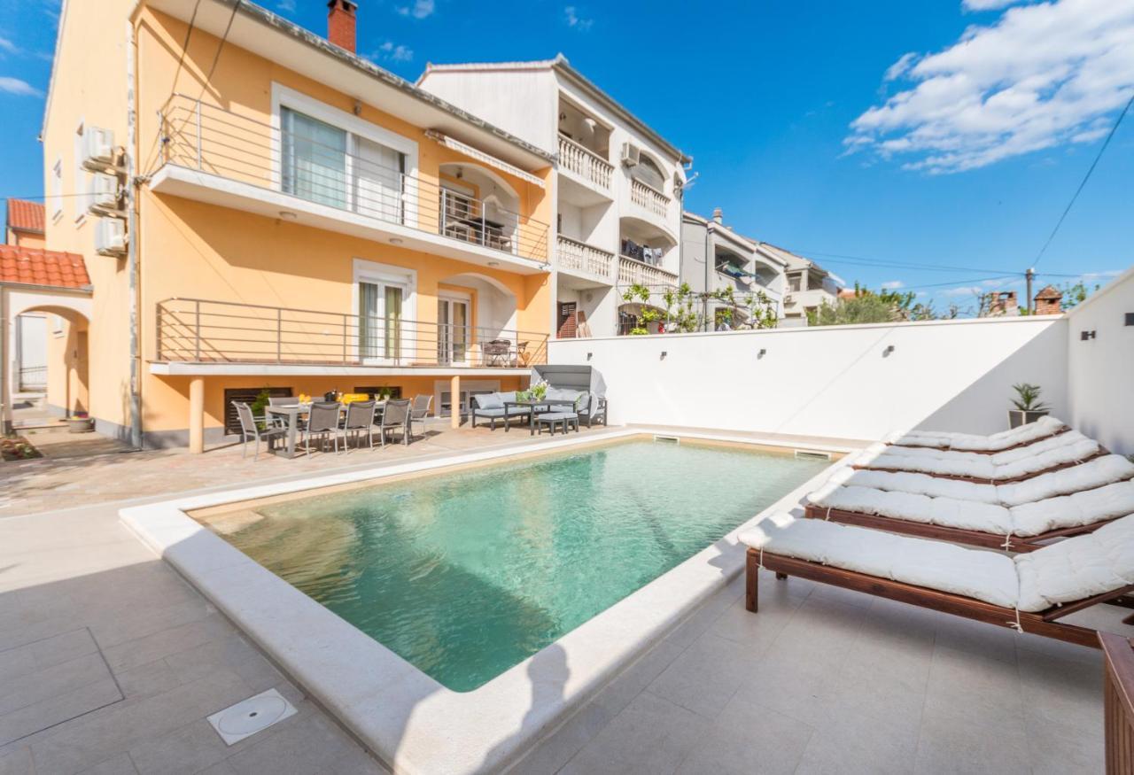 Jakov With A Pool Apartment Zadar